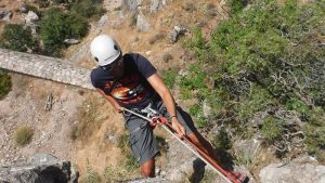 Multiaventura-bronce-en-Cazorla-rapel